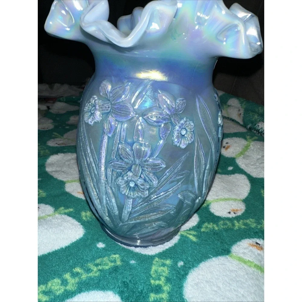 Fenton opalescent light
